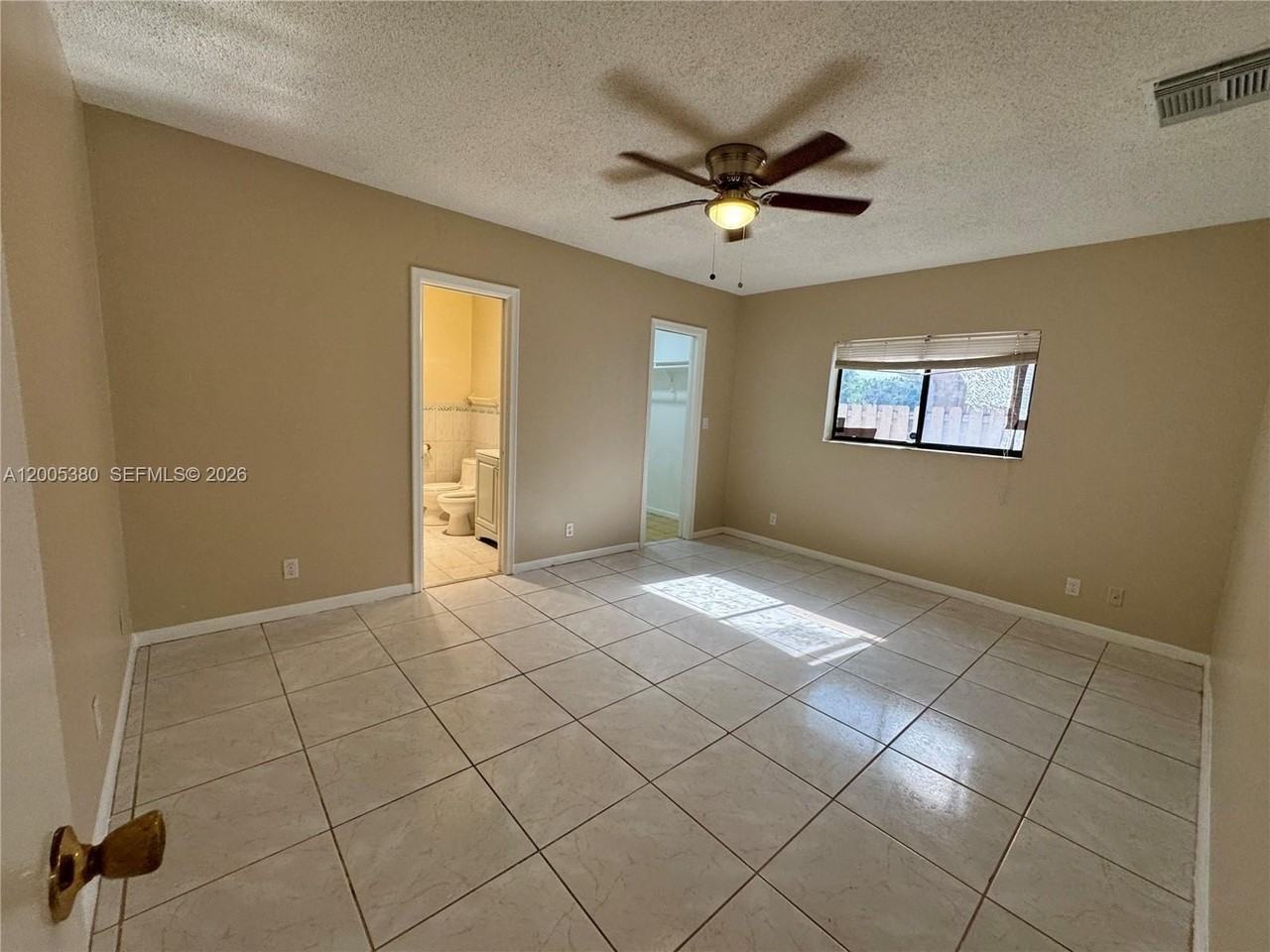 13425 Nw 10th St - Photo 7 of 10