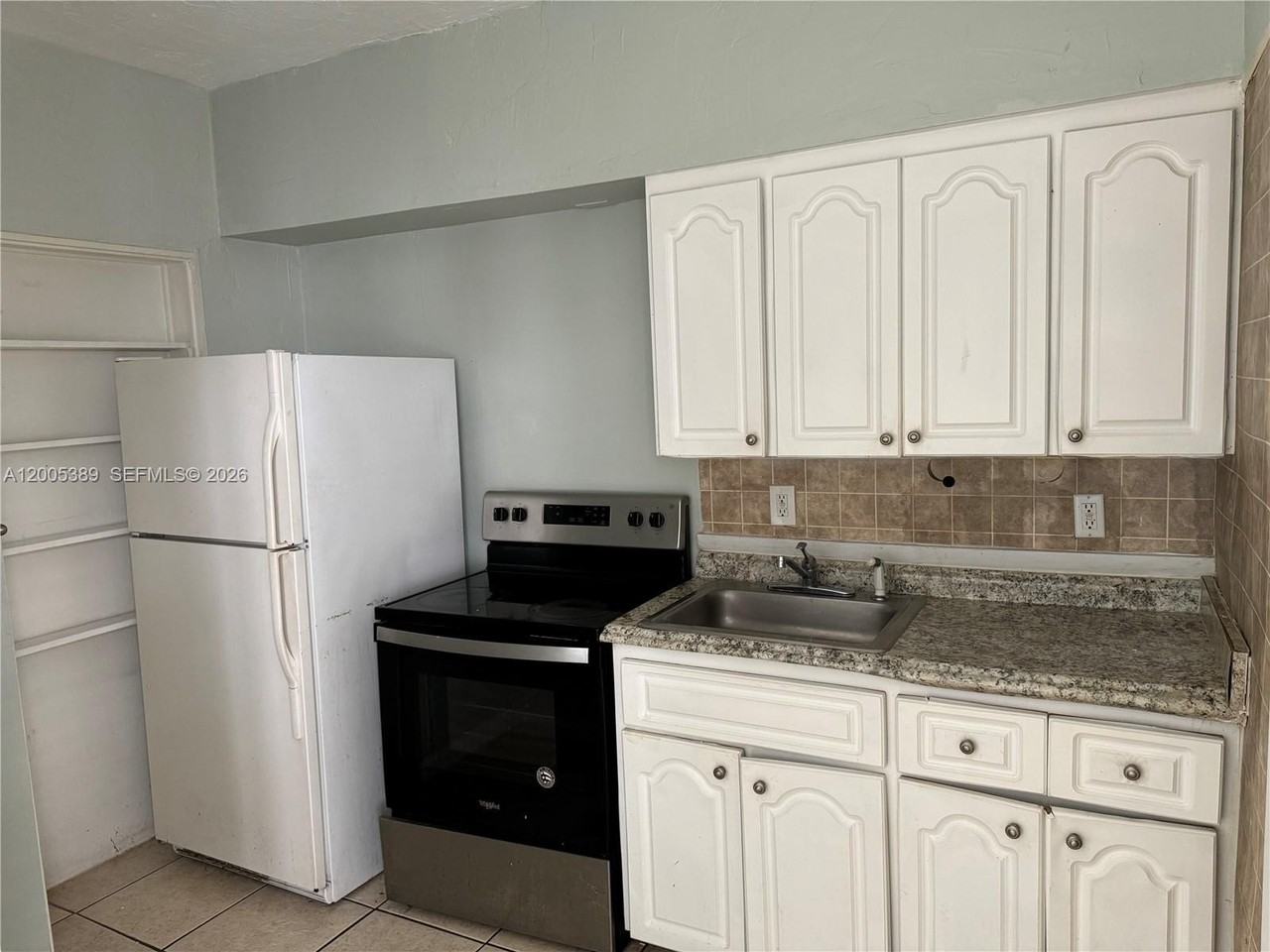 7633 Dickens Ave #2 - Photo 4 of 8