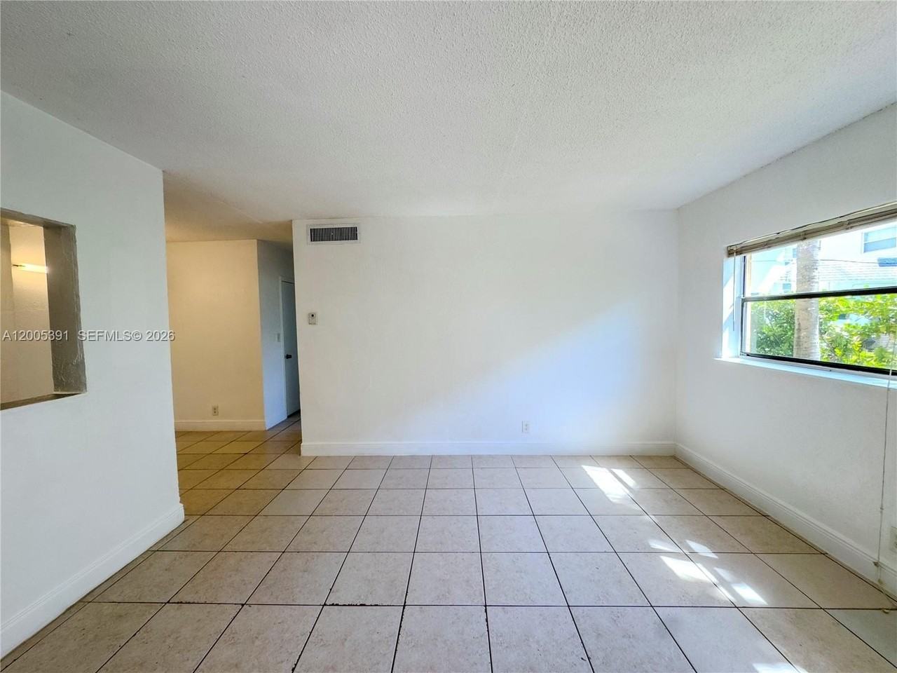 4061 N Dixie Hwy #9 - Photo 2 of 9