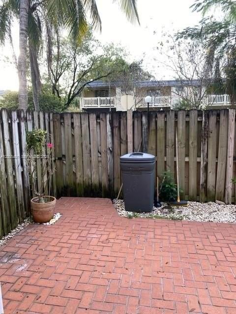 8761 Sw 137th Ave #8761 - Photo 3 of 22