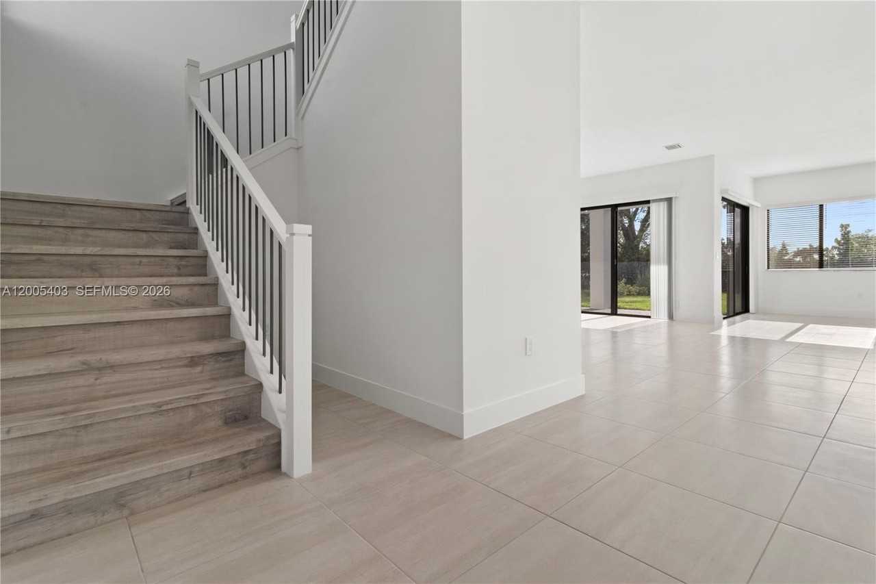 2391 Sw 123rd Ter - Photo 4 of 21