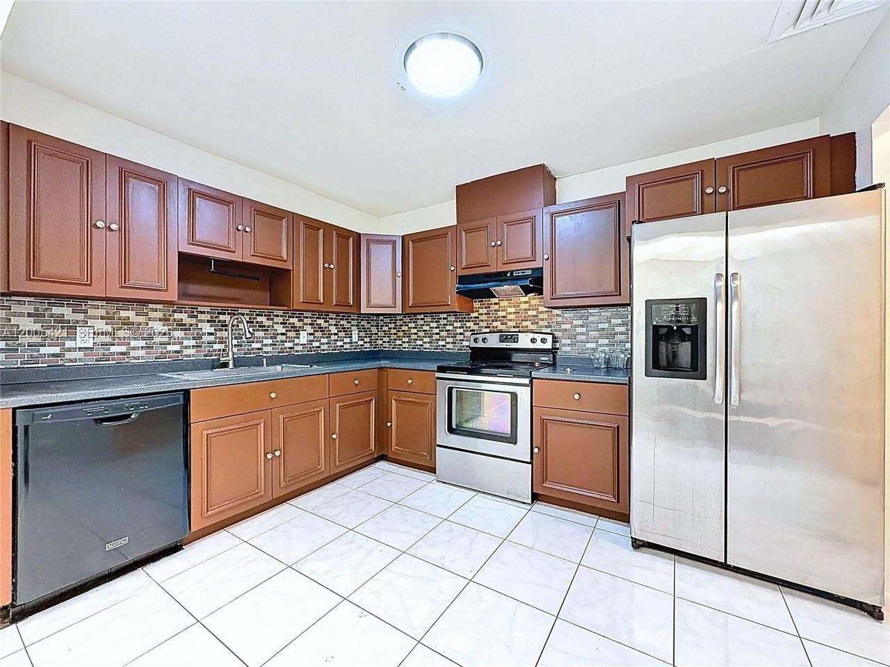 8900 W Sample Rd #202