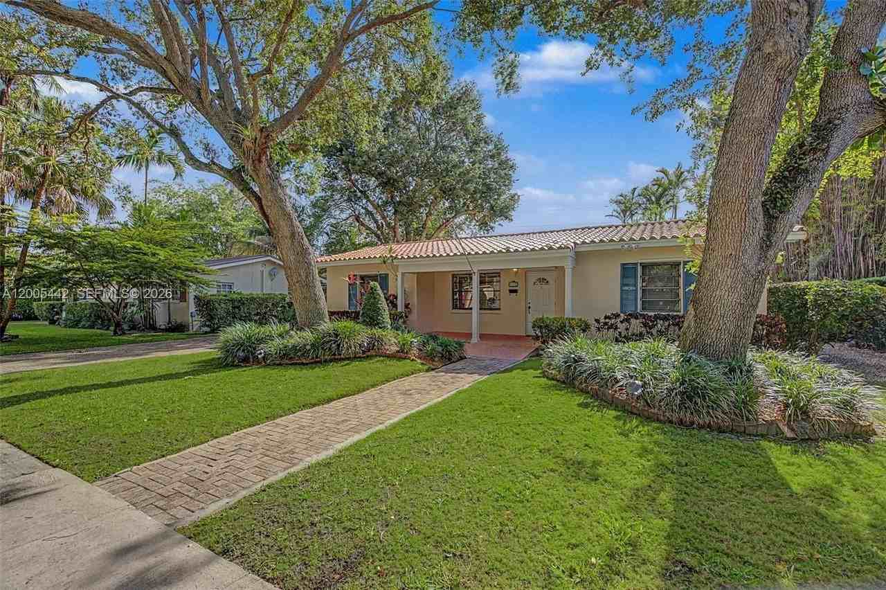 8115 Sw 63rd Pl - Photo 4 of 32