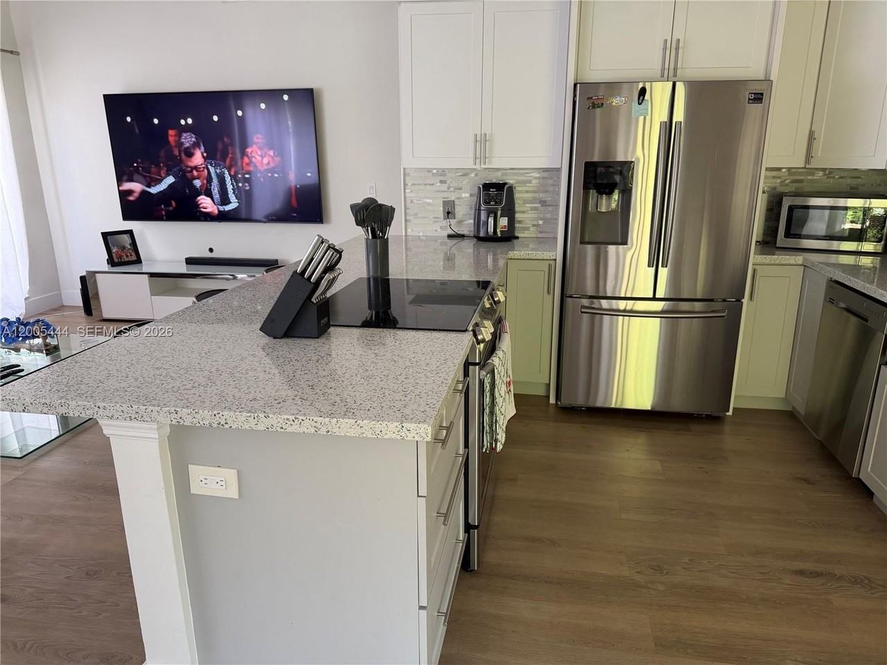 8611 Nw 51st Ct - Photo 5 of 22