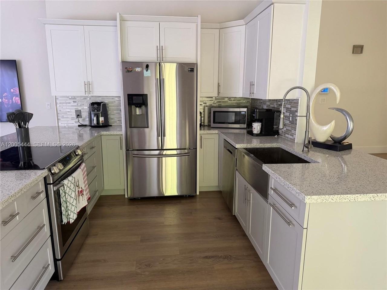 8611 Nw 51st Ct - Photo 6 of 22