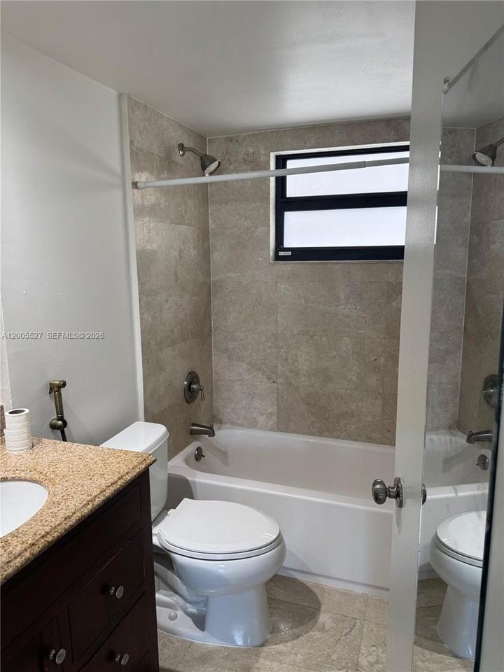6725 Harding Ave #503 - Photo 6 of 23