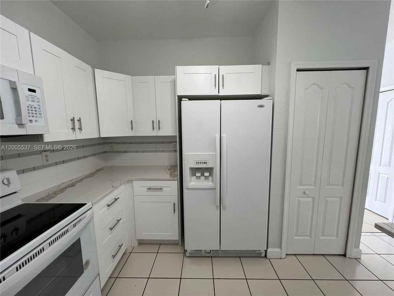 4455 Sw 160th Ave #201 - Photo 5 of 35