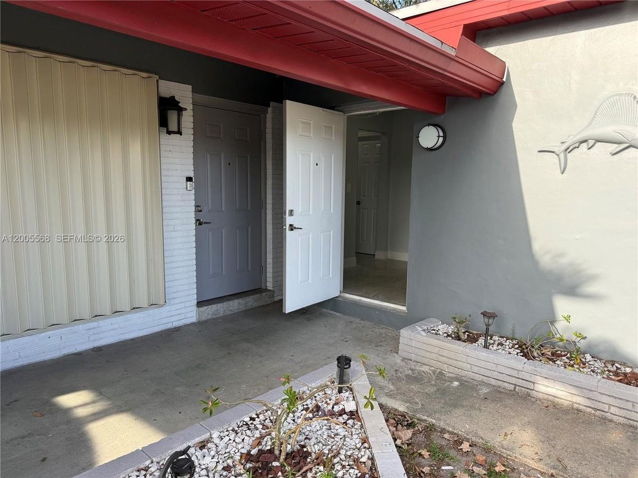 7411 Juniper St #A - Photo 2 of 15