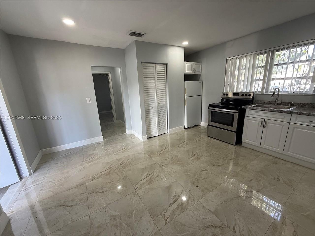 7411 Juniper St #A - Photo 3 of 15
