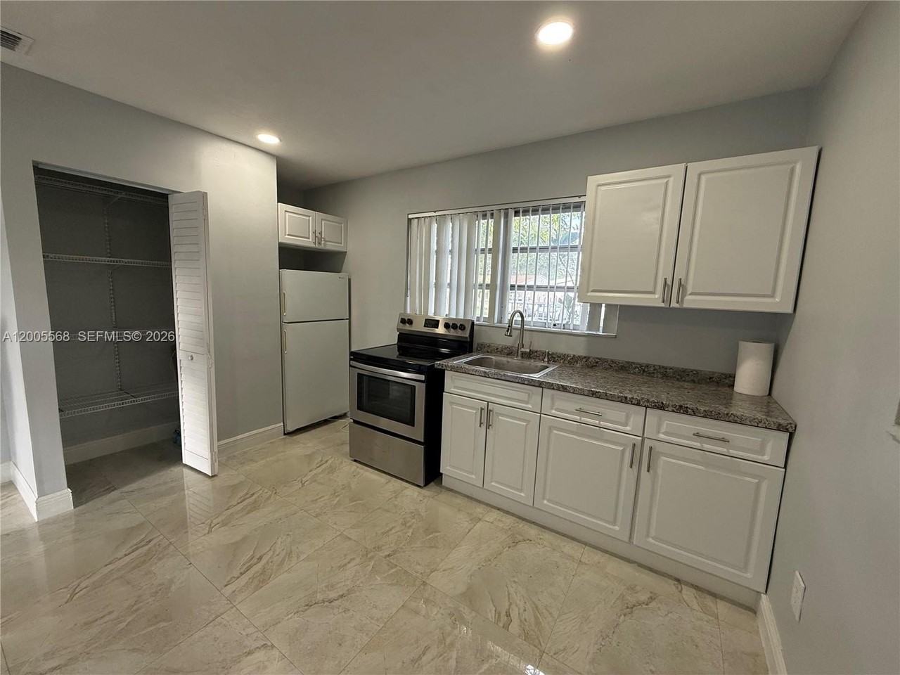 7411 Juniper St #A - Photo 5 of 15