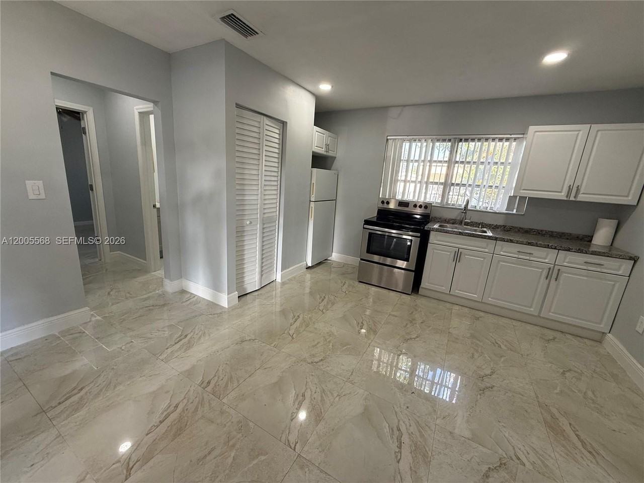 7411 Juniper St #A - Photo 6 of 15