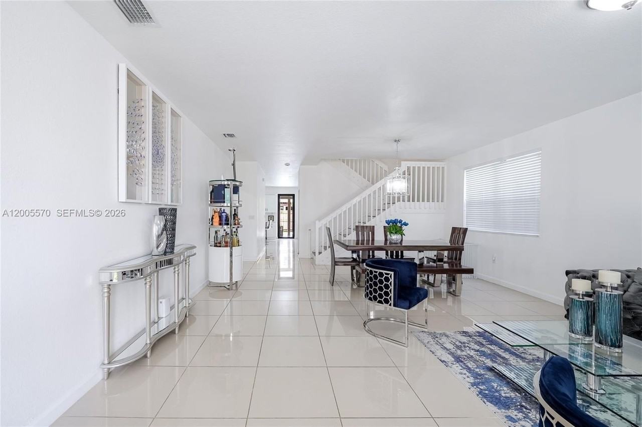 15294 Sw 173rd St - Photo 6 of 48