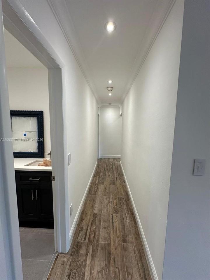 7625 Sw 180th Ter #7625 - Photo 5 of 13