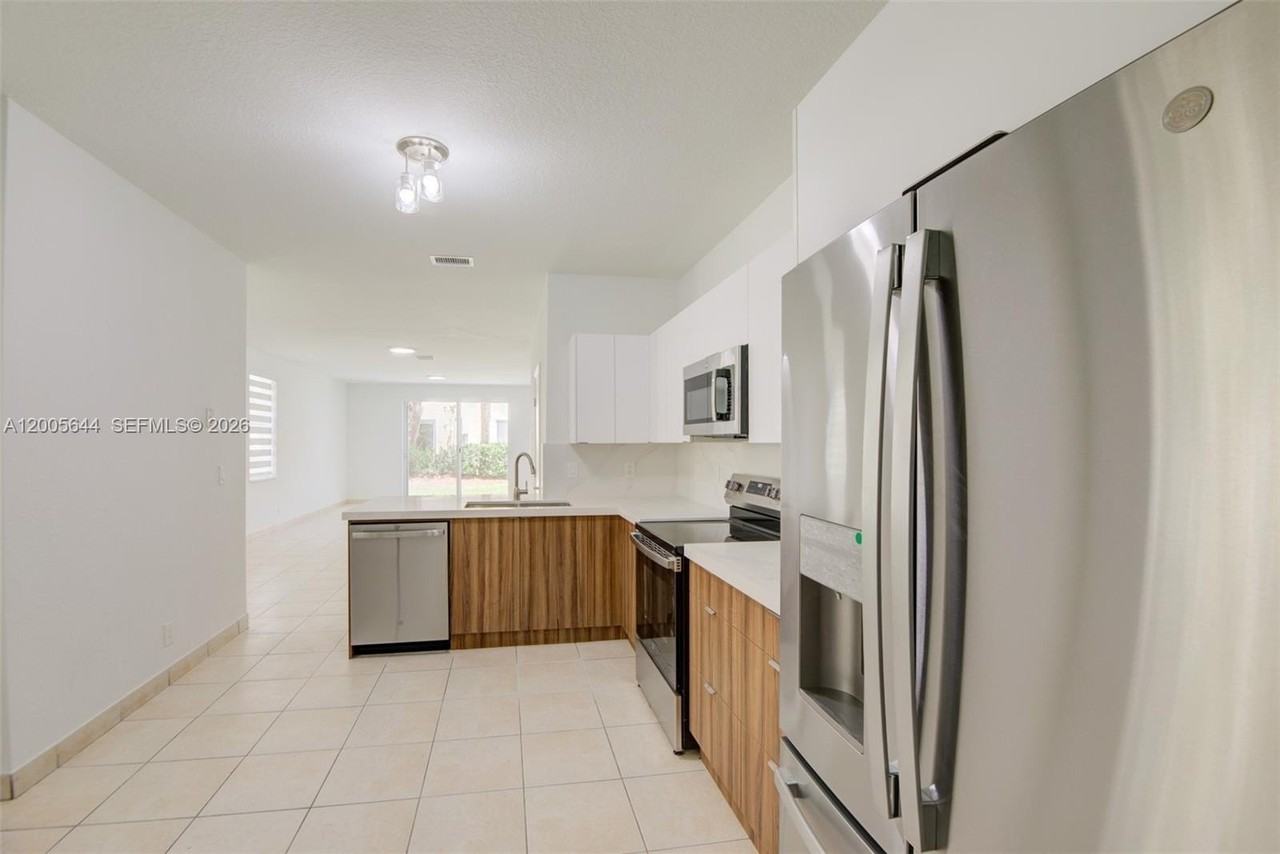 2143 Hacienda Ter - Photo 6 of 25