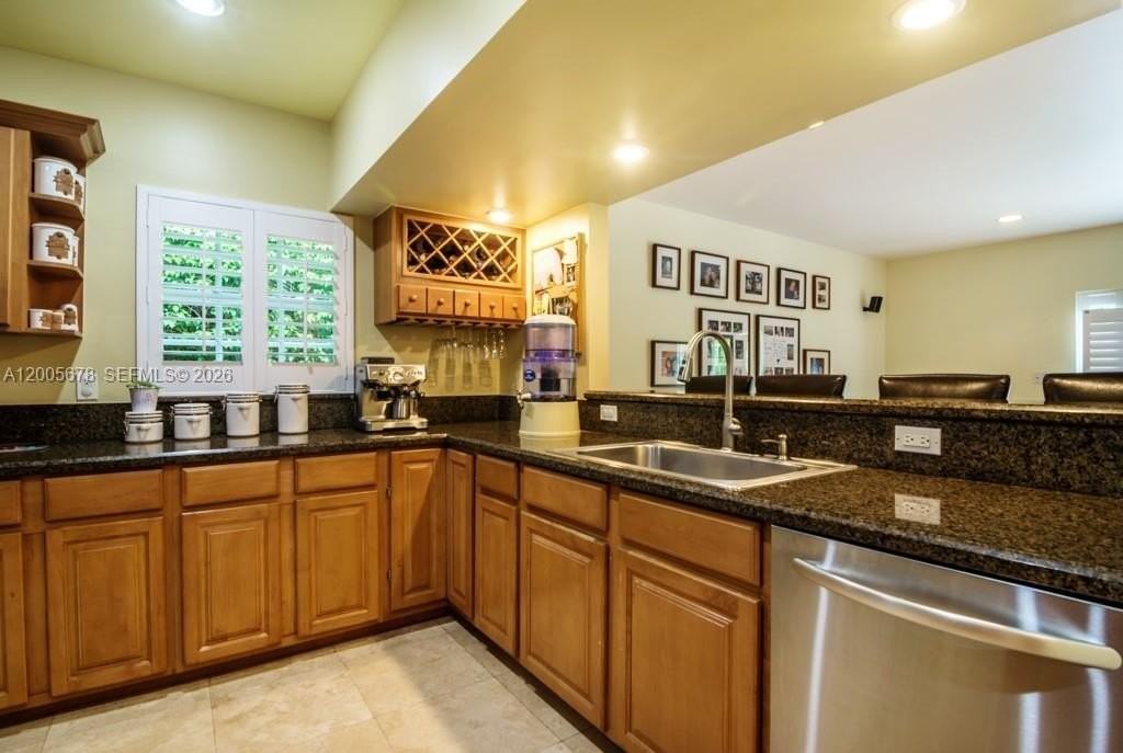 1237 Aduana Ave - Photo 4 of 34