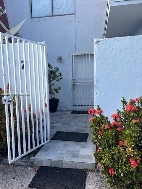 10720 Nw 7th St #7A - Photo 2 of 25