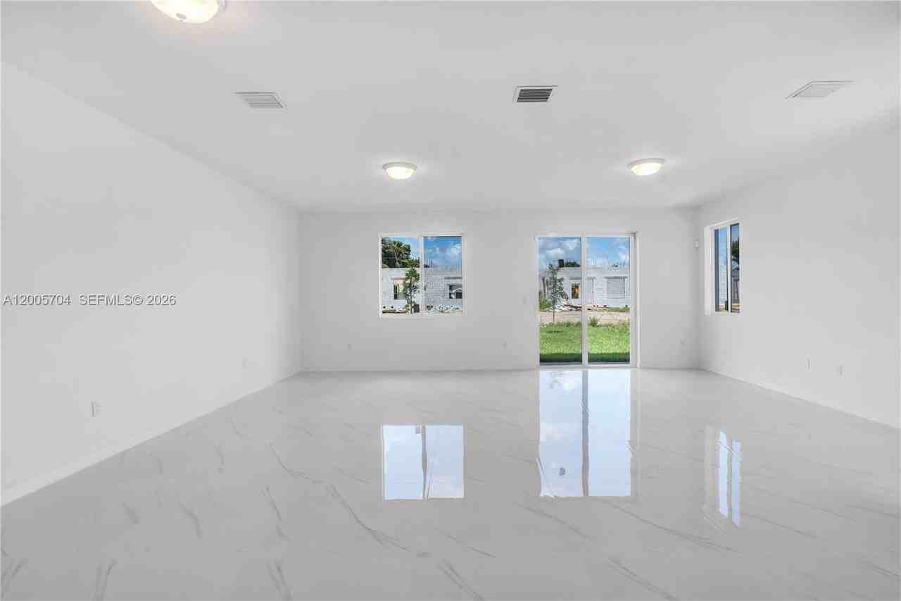 22431 Sw 125th Ave #19B - Photo 6 of 14