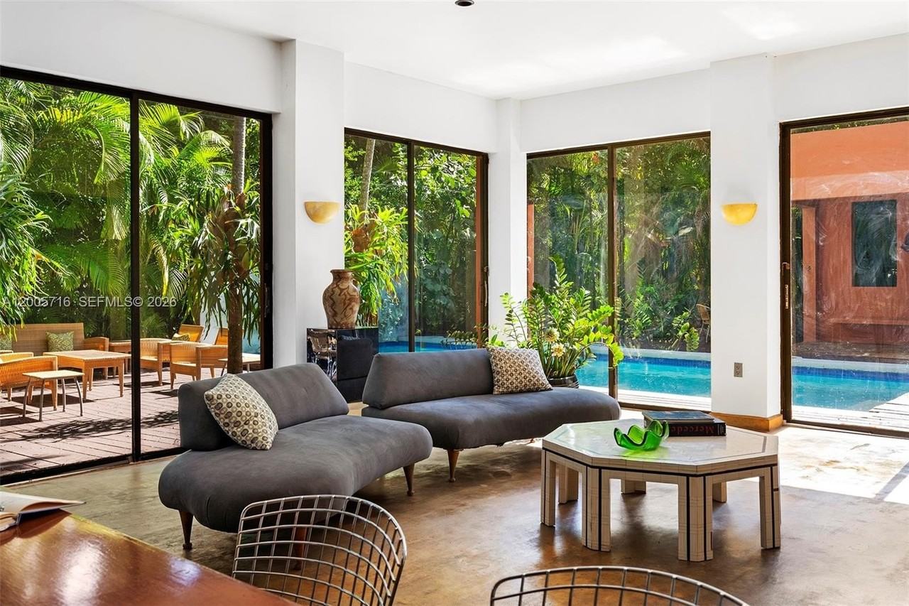 5627 Granada Blvd - Photo 3 of 50