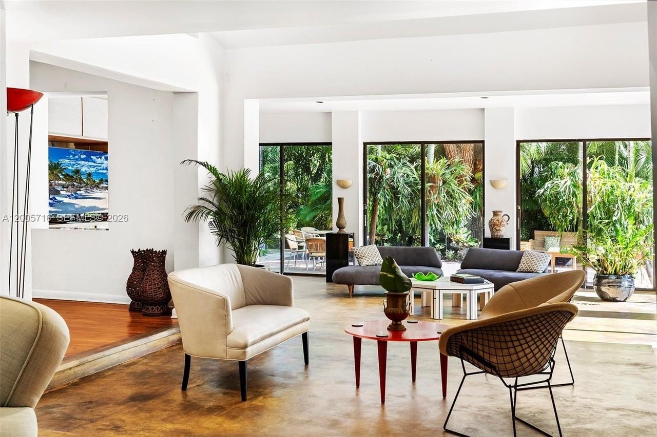 5627 Granada Blvd - Photo 4 of 50