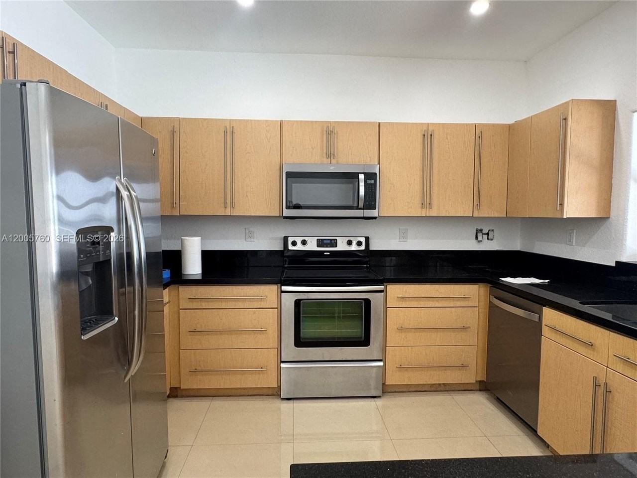 15071 Sw 136th Pl #15071 - Photo 4 of 26