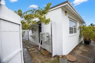 7941 Sw 37th Ter - Photo 1 of 1