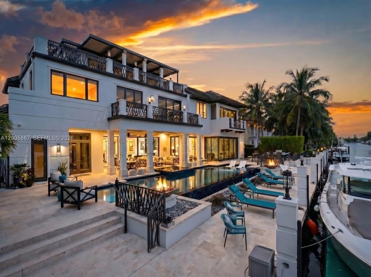 720 Isle Of Palms Dr