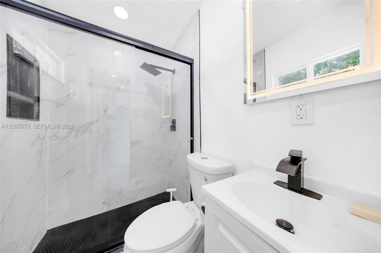 2145 Nw 130th St #0 - Photo 5 of 15