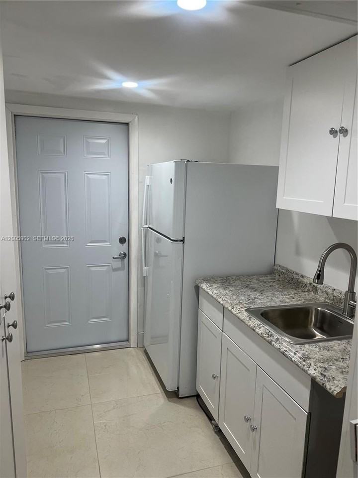 9945 Sw 164th Ter #1 - Photo 3 of 8