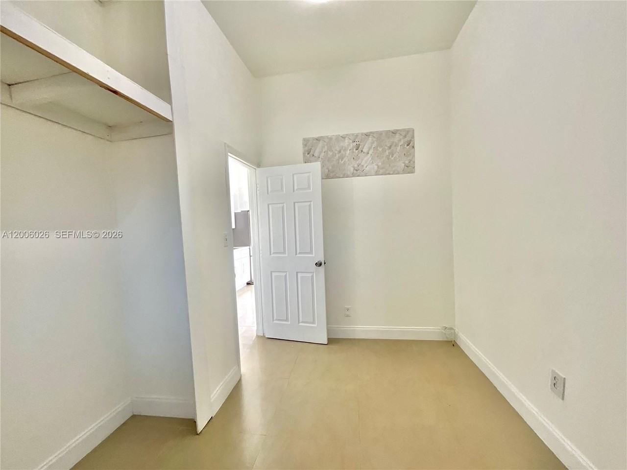 2516 Cleveland St #B - Photo 5 of 7