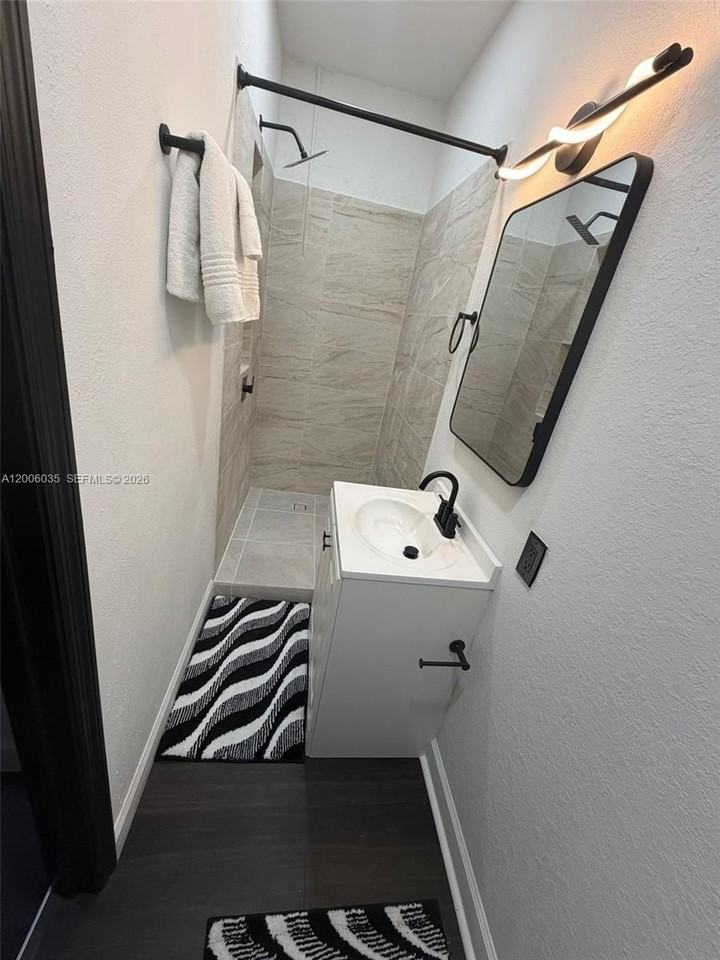 Sw 229th Ter #A - Photo 6 of 6