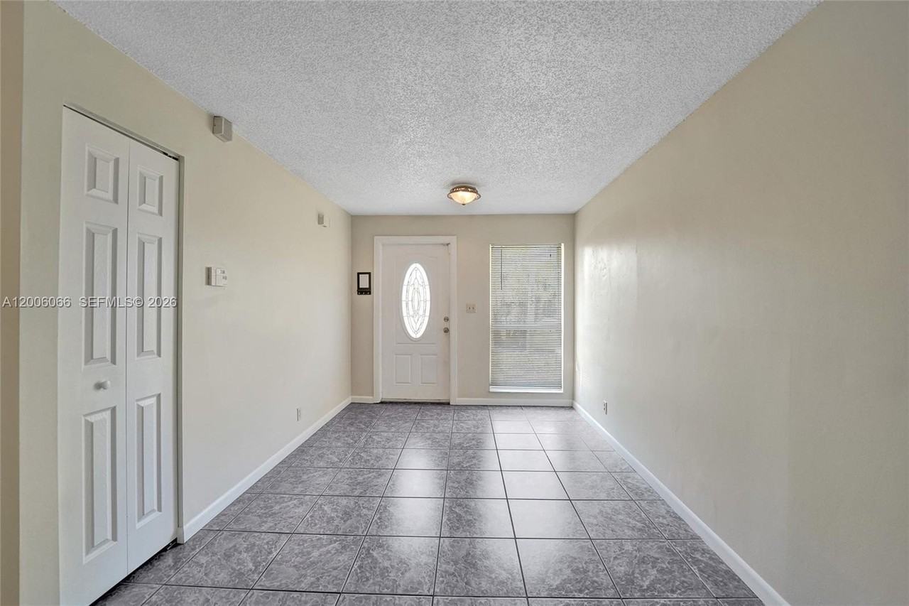 4451 Nw 110th Ave #S - Photo 4 of 30