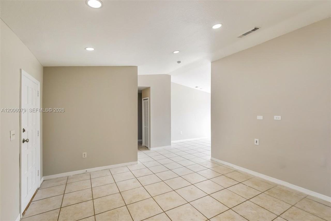 14484 Sw 174th St - Photo 2 of 18