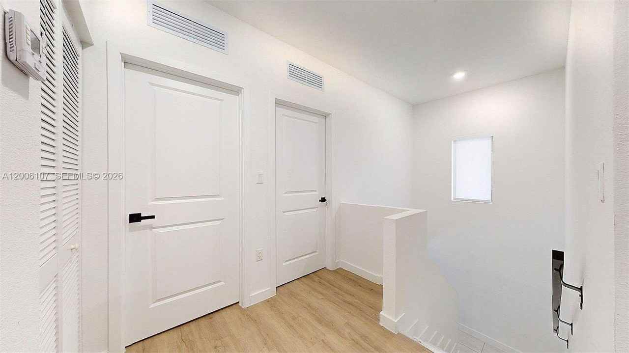 1339 Nw 2nd Ln #1339 - Photo 4 of 50