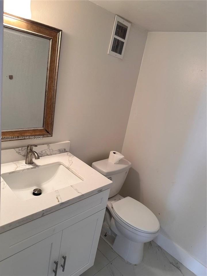 8440 Sw 154th Circle Ct #302 - Photo 4 of 29