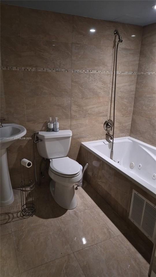 2816 N 46th Ave #J682 - Photo 3 of 6