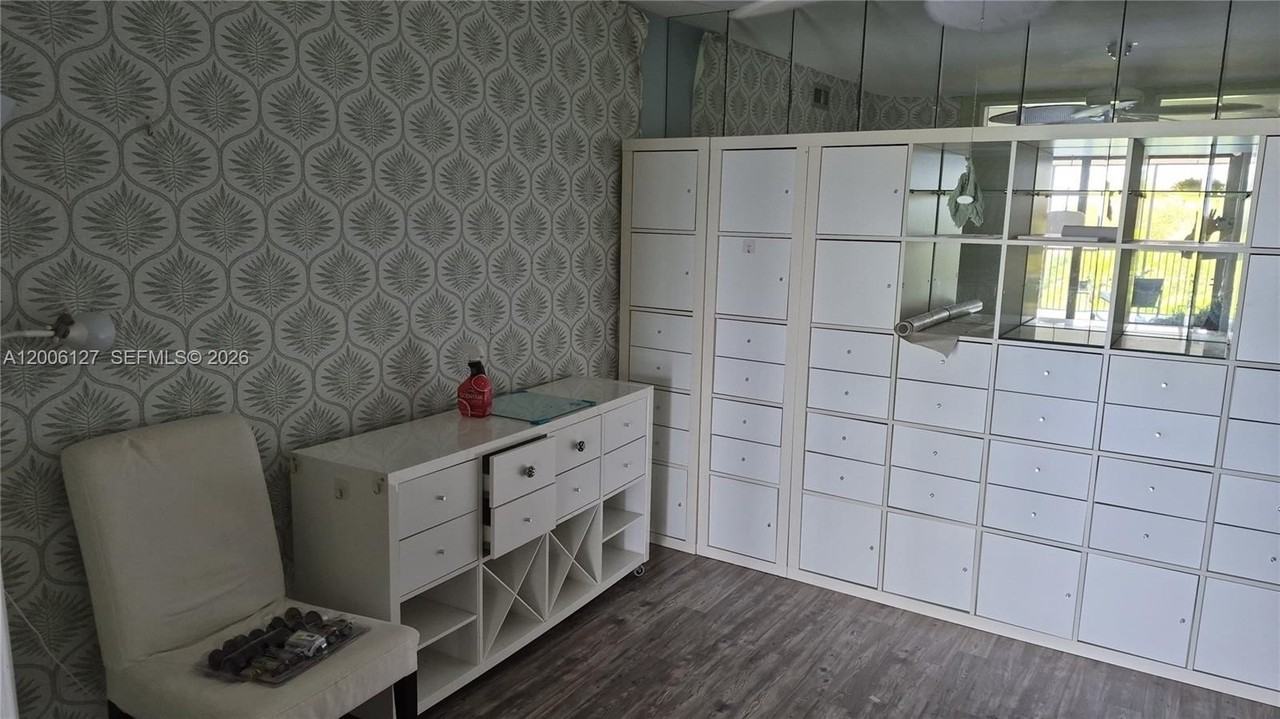 2816 N 46th Ave #J682 - Photo 4 of 6