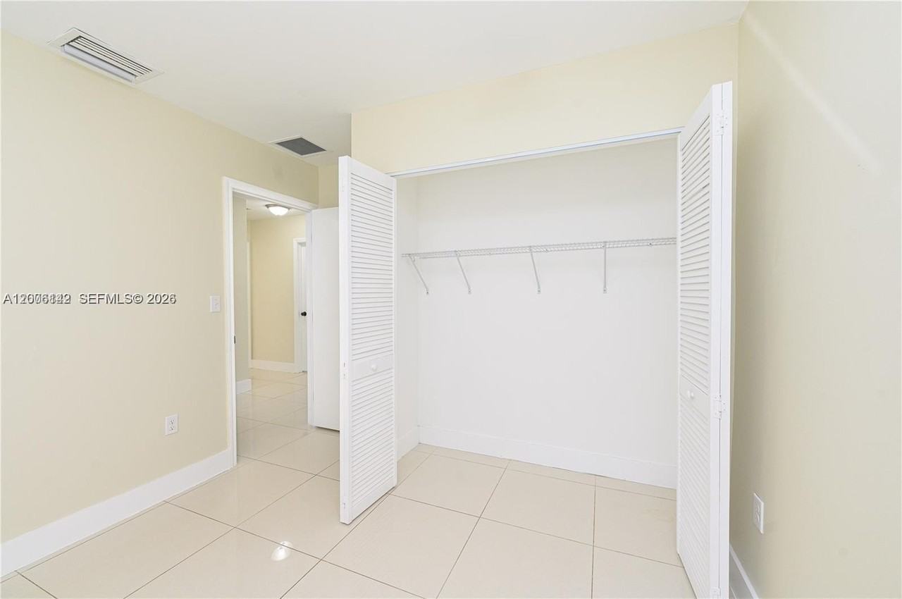 4477 Nw 23rd Ave #UP - Photo 7 of 11