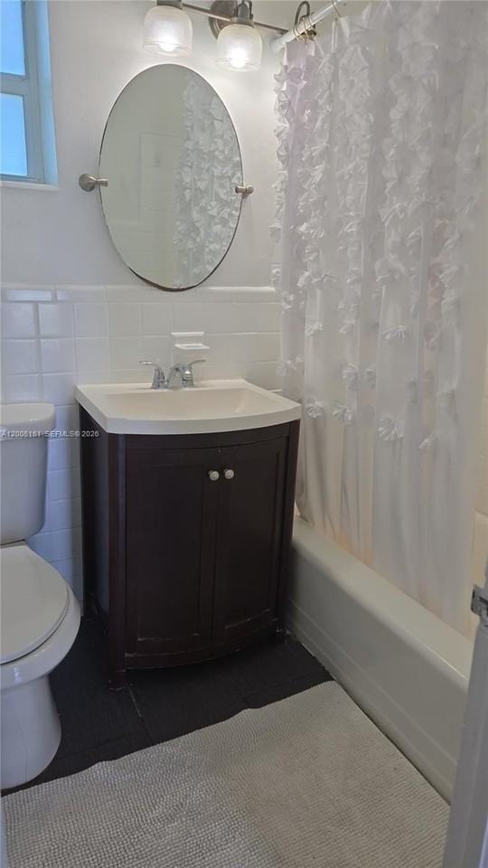 9270 E Bay Harbor Dr #6B - Photo 3 of 6