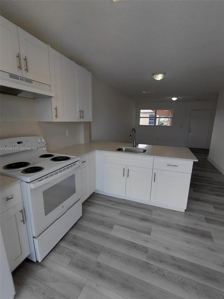 5435 W 24th Ave #78 - Photo 4 of 12