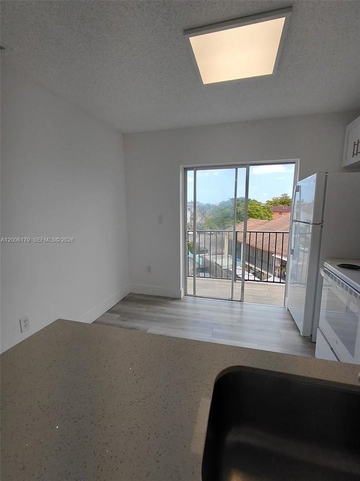 5435 W 24th Ave #78 - Photo 5 of 12