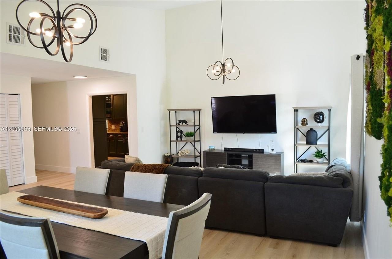 1200 Nw 78th Ave - Photo 6 of 50