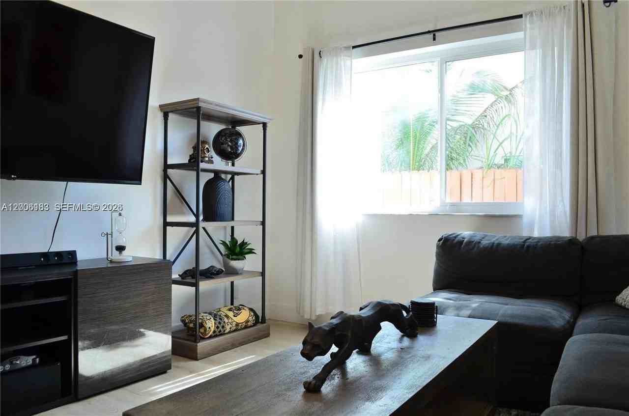 1200 Nw 78th Ave - Photo 7 of 50