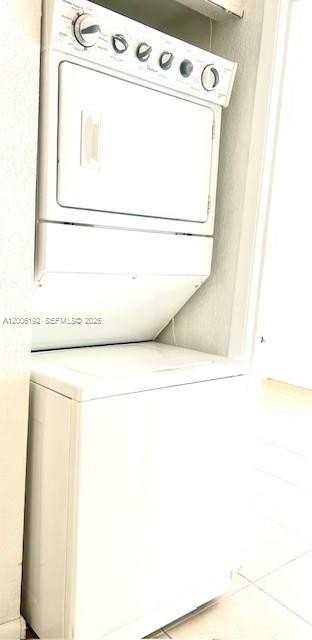 871 Ne 207th Ter #4-101 - Photo 5 of 12