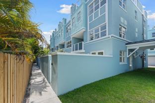 824 Se 12th Ct #850 - Photo 1 of 1