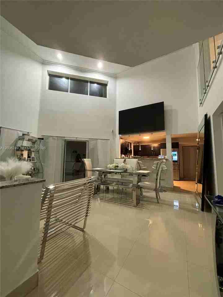 1351 Garden Rd - Photo 4 of 20