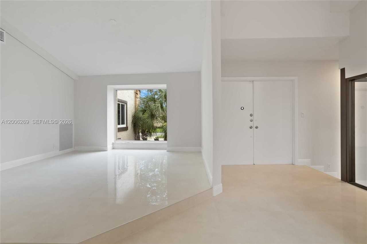 8881 N Lake Dasha Dr - Photo 4 of 50