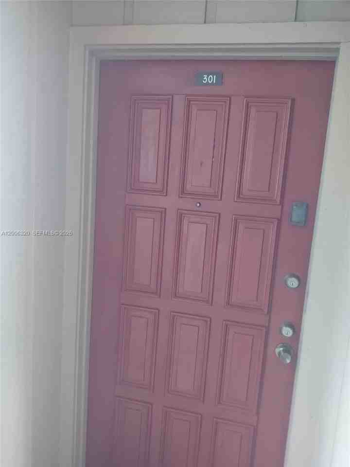 10625 Sw 112th Ave #301 - Photo 3 of 24
