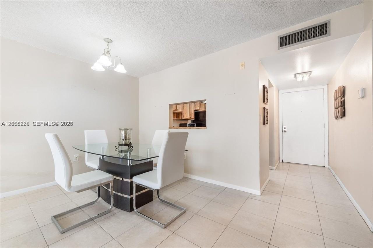 10625 Sw 112th Ave #301 - Photo 7 of 24