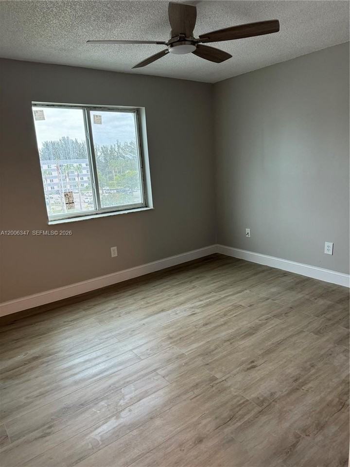 14830 Naranja Lakes Blvd #A4Q - Photo 6 of 12