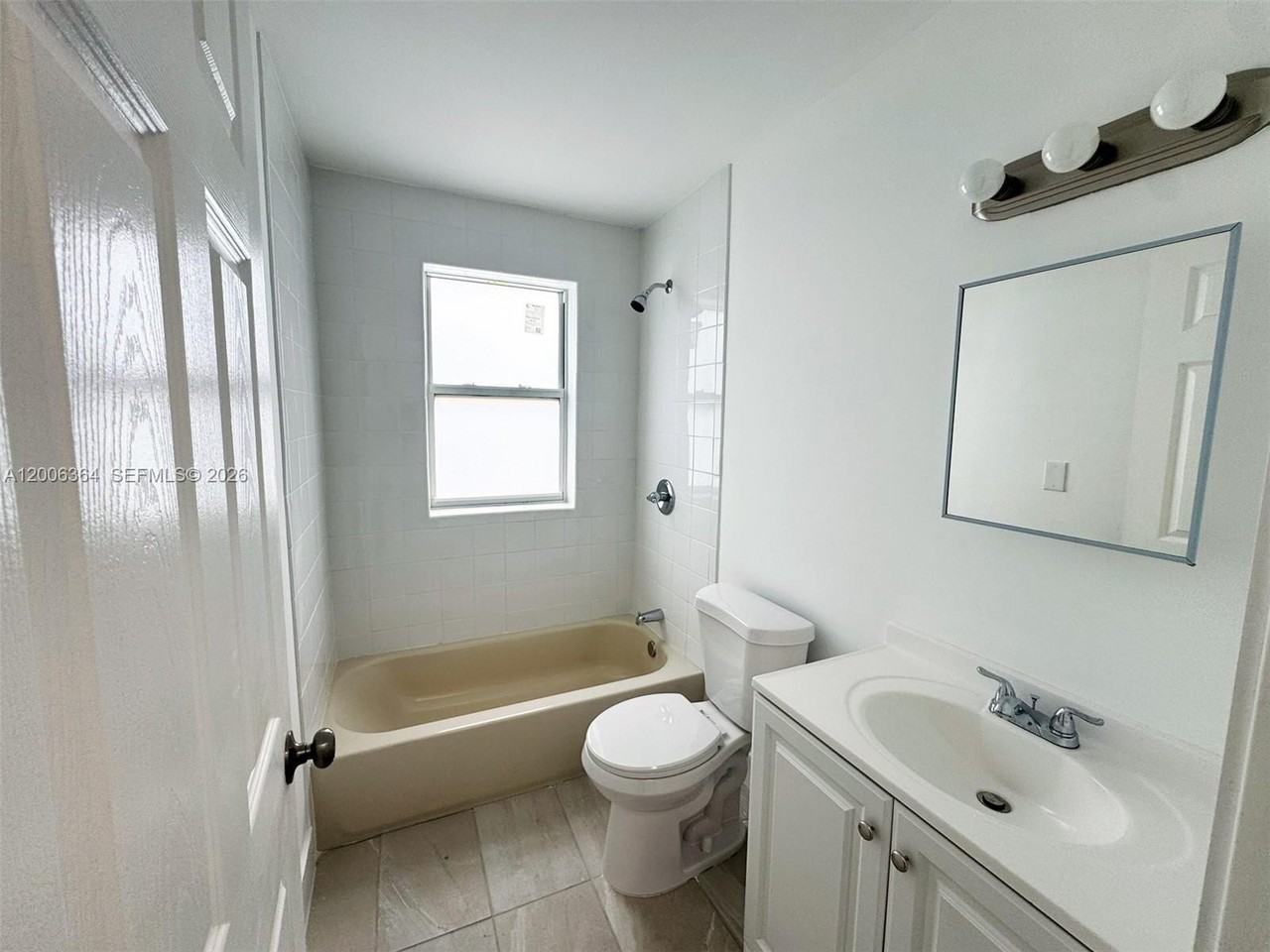 1631 Nw 3rd St #3 - Photo 5 of 6